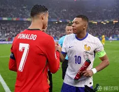 AYX-JackeyLove巅峰对决，姆巴佩与70激战TES分钟，关键助攻胜负难料！的简单介绍