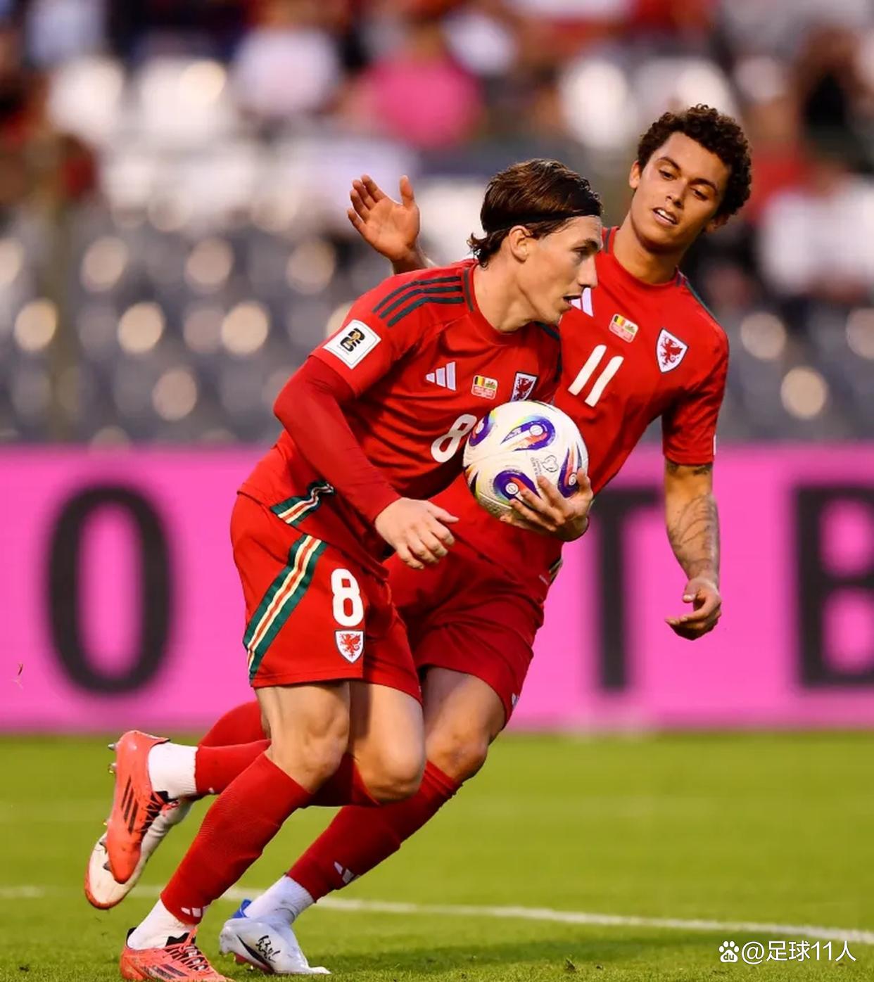 德布劳内遭遇二十连败，篮网教练面临压力！的简单介绍